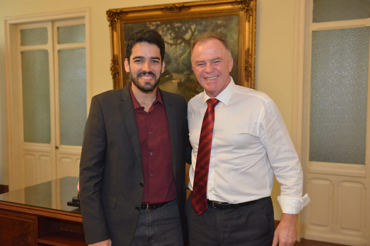Governo ES - Governador recebe prefeito de Cachoeiro de Itapemirim