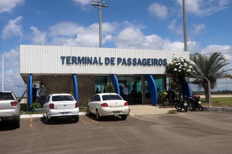 Casagrande autoriza início das obras de reforma e ampliação do Aeroporto de Linhares