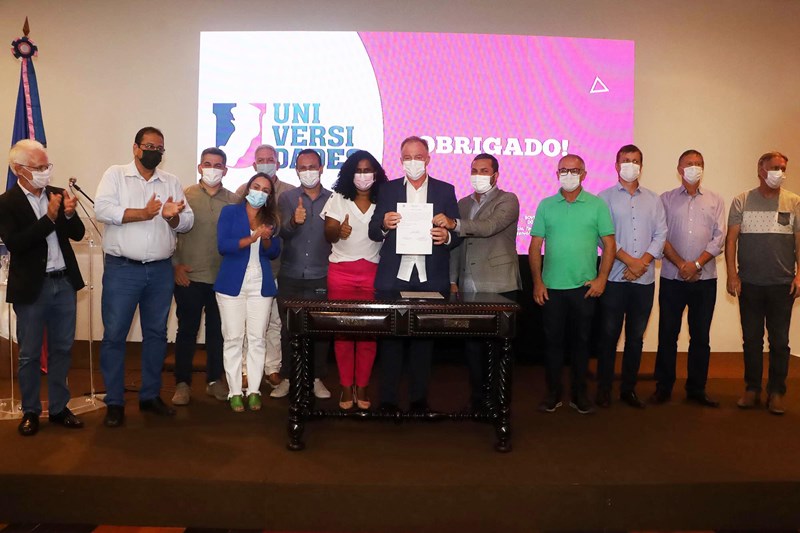 Governo do Estado promove aula magna da UniversidadES