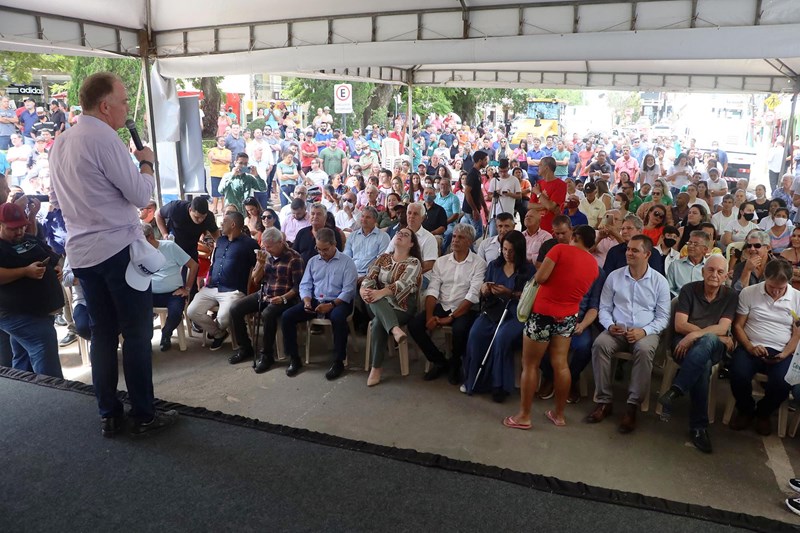Muniz Freire recebe equipamentos agrícolas e novos investimentos do Governo do Estado