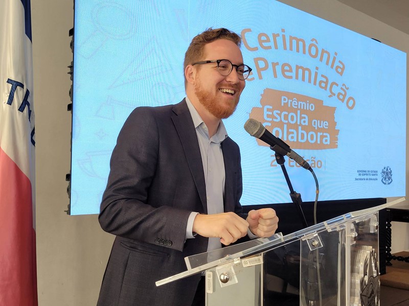 Governo do Estado realiza entrega do Prêmio Escola que Colabora