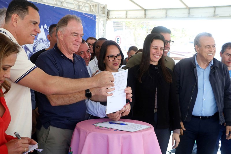 Dores do Rio Preto recebe novos investimentos do Governo do Estado
