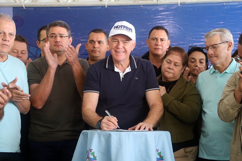 Governador inaugura pavimentação da Rodovia ES-181 entre Alegre e São José do Calçado