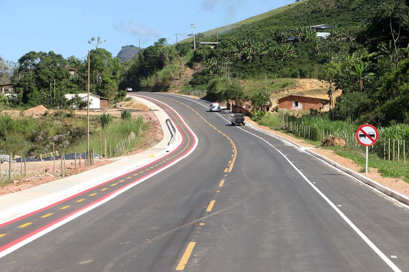 Governador inaugura pavimentação da Rodovia ES-181 entre Alegre e São José do Calçado