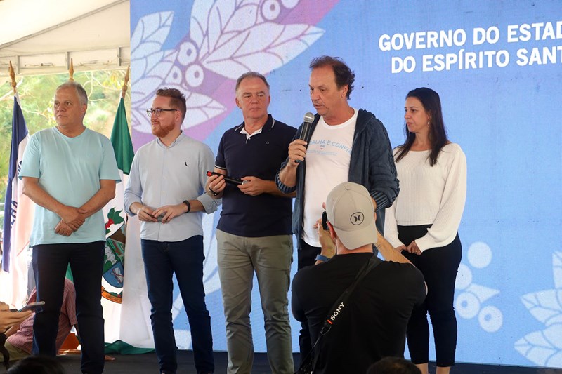 Governador inaugura pavimentação da Rodovia ES-181 entre Alegre e São José do Calçado