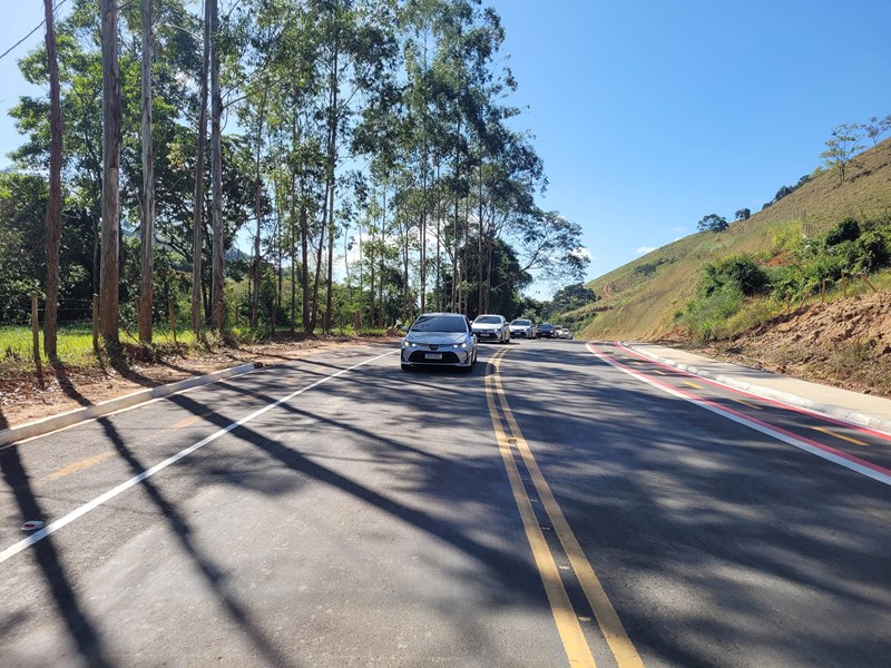 Governador inaugura pavimentação da Rodovia ES-181 entre Alegre e São José do Calçado