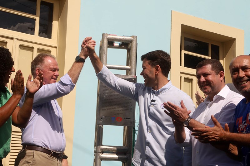 Governador anuncia novos investimentos durante comemorações do aniversário de Vila Velha