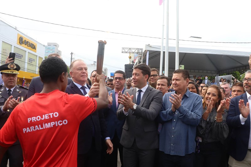 Governador anuncia novos investimentos durante comemorações do aniversário de Vila Velha
