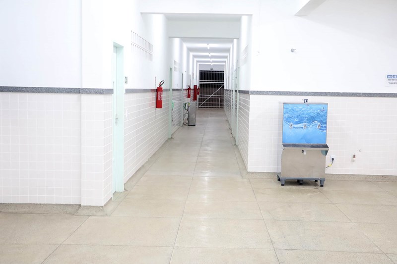 Governador inaugura creche e anuncia novos investimentos em Ibiraçu