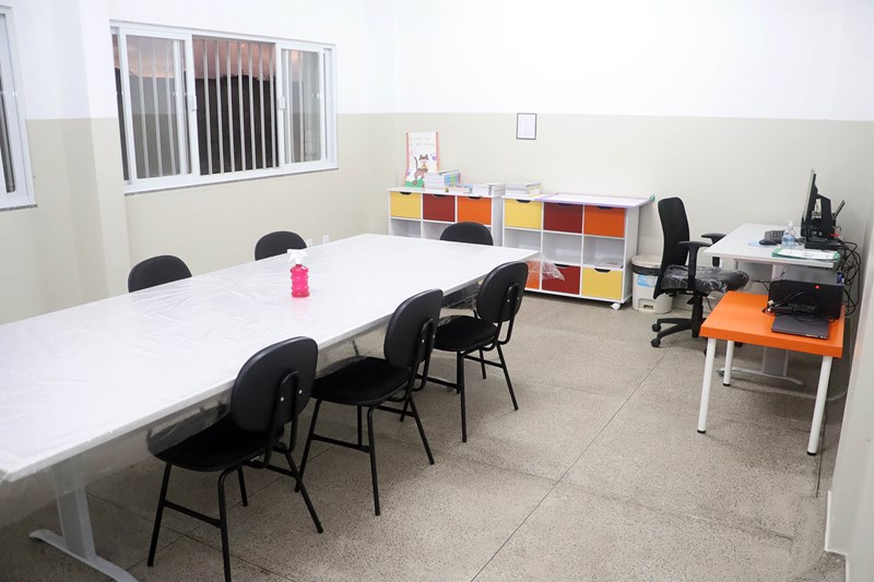 Governador inaugura creche e anuncia novos investimentos em Ibiraçu
