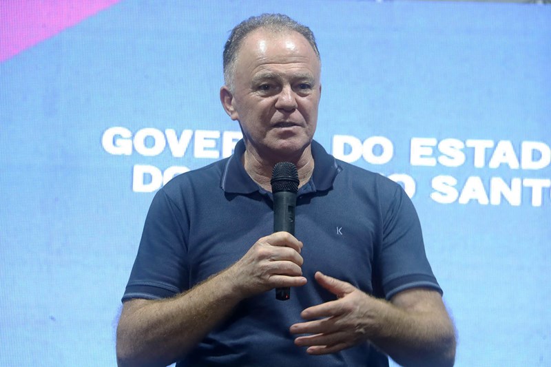 Governador inaugura creche e anuncia novos investimentos em Ibiraçu