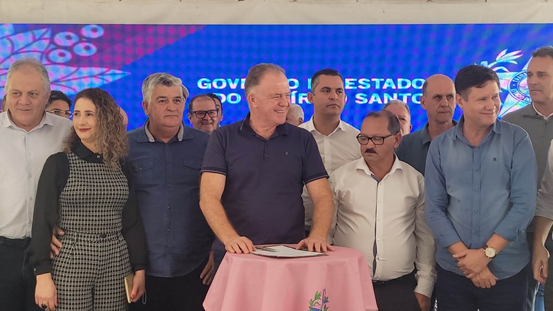 Governador entrega obras e anuncia novos investimentos em Irupi