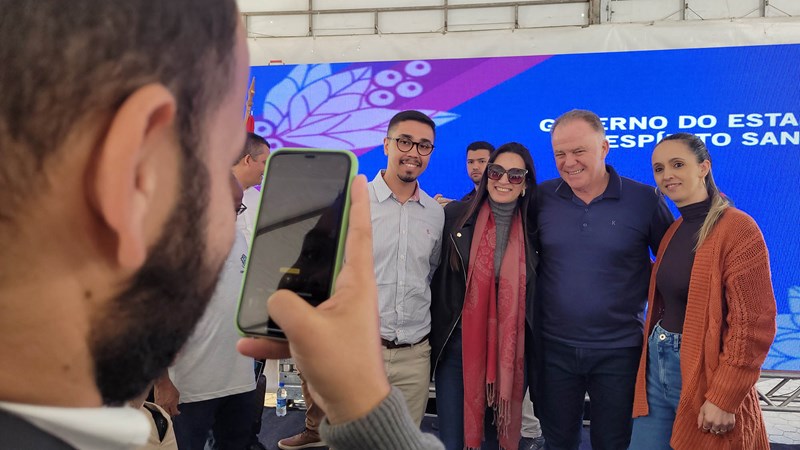 Governador entrega obras e anuncia novos investimentos em Irupi