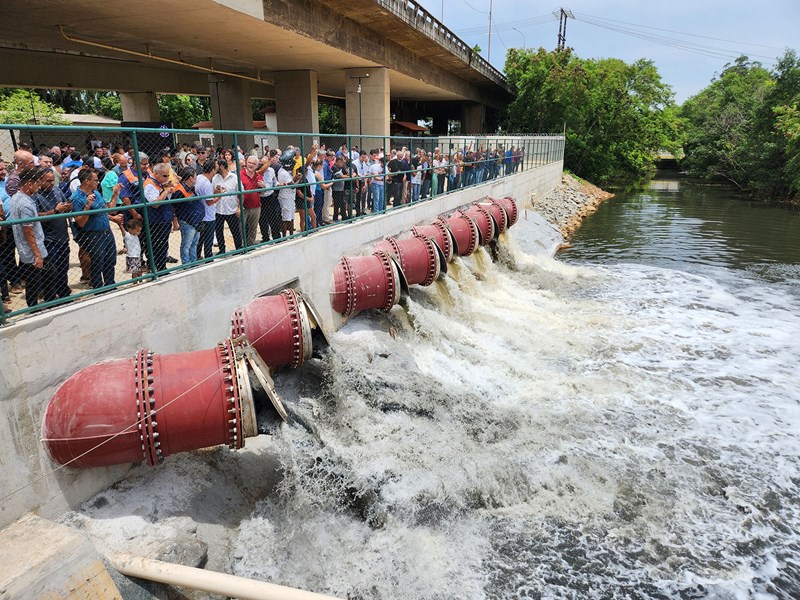 Governador inaugura obras de macrodrenagem em Cariacica