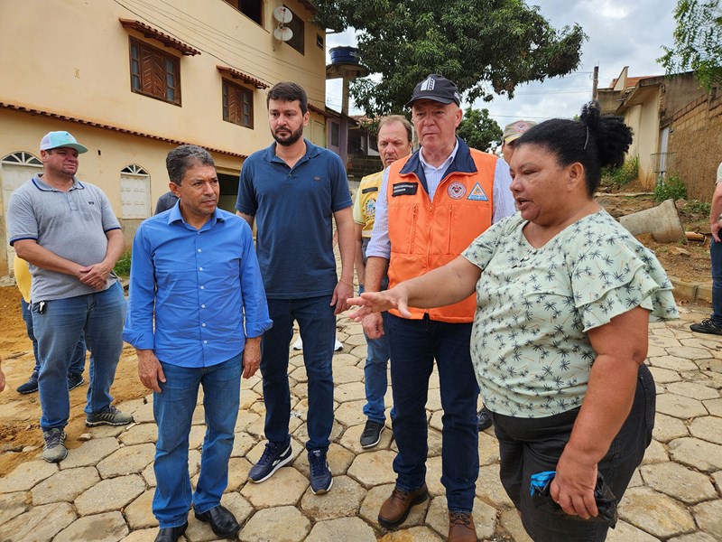 Governador visita municípios atingidos pelas fortes chuvas no norte do Estado