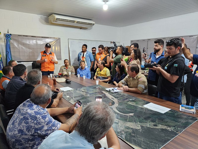 Governador visita municípios atingidos pelas fortes chuvas no norte do Estado