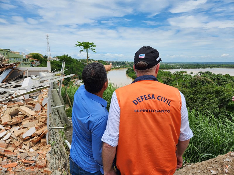 Governador visita municípios atingidos pelas fortes chuvas no norte do Estado