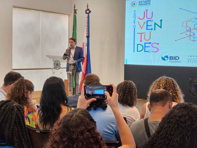 Governo do Estado lança projetos JuventudES e Educação em Direitos Humanos