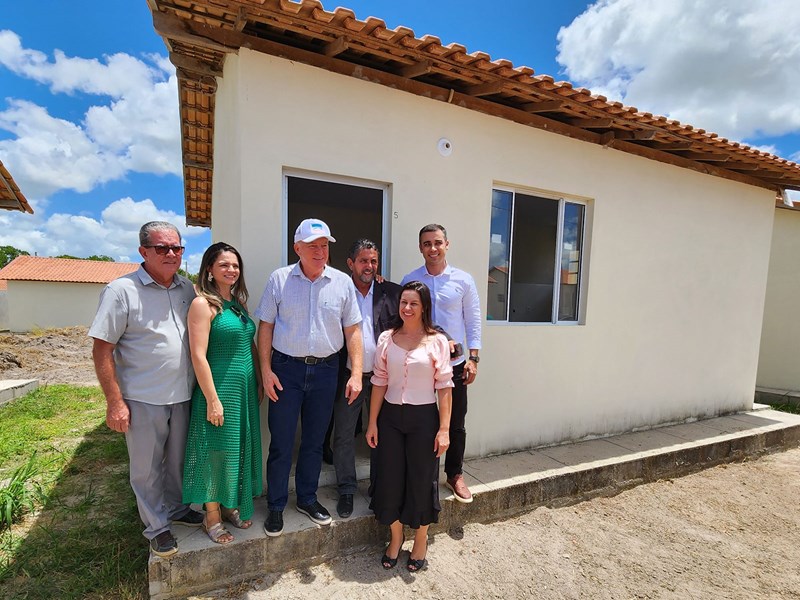 Governador inaugura obras e anuncia novos investimentos em Ponto Belo
