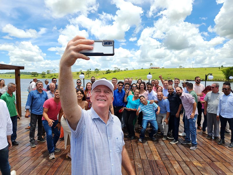 Governador inaugura obras e anuncia novos investimentos em Ponto Belo