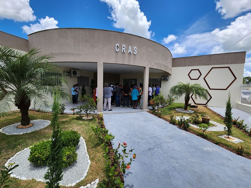 Governador inaugura obras e anuncia novos investimentos em Ponto Belo