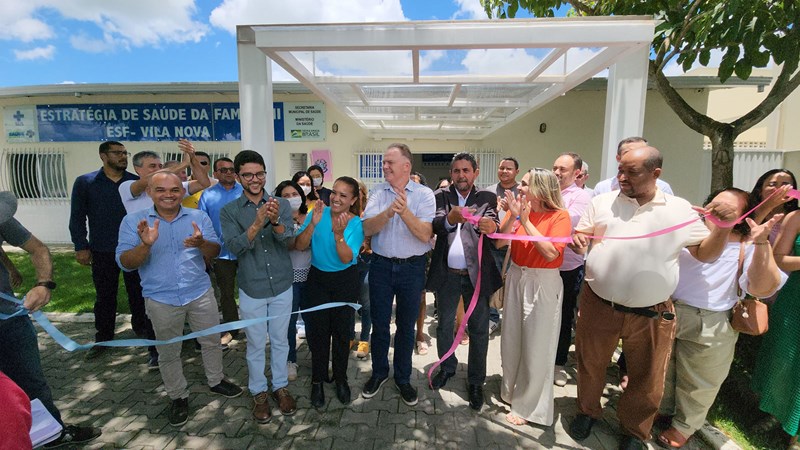 Governador inaugura obras e anuncia novos investimentos em Ponto Belo