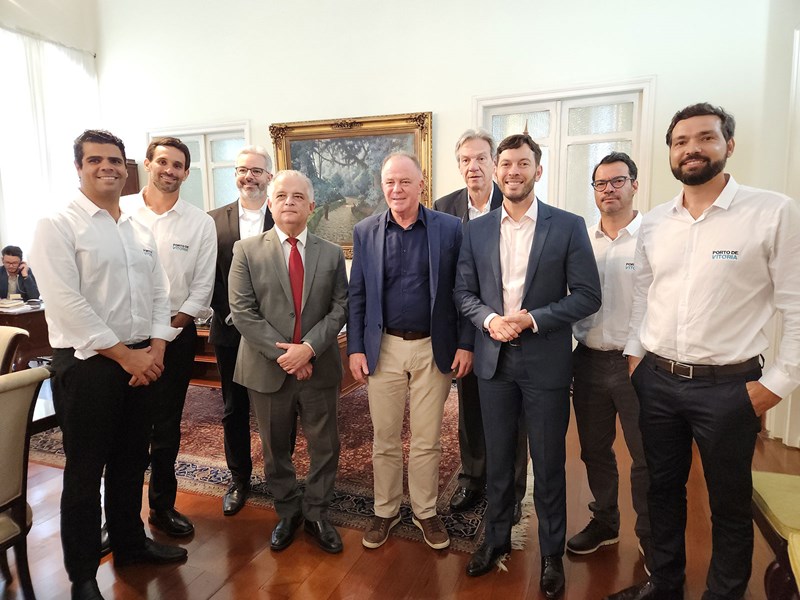 Ministro visita obras do terminal de passageiros do Aeroporto Regional de Linhares