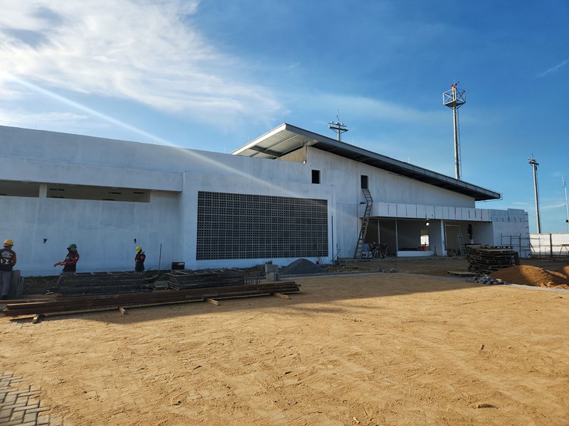 Ministro visita obras do terminal de passageiros do Aeroporto Regional de Linhares