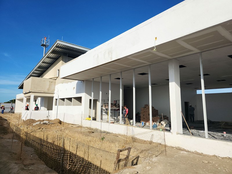 Ministro visita obras do terminal de passageiros do Aeroporto Regional de Linhares