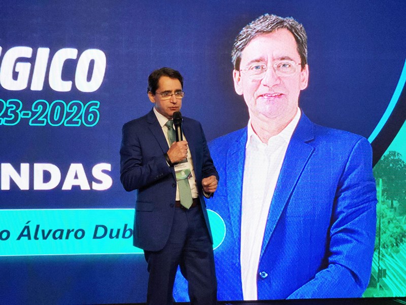 Renato Casagrande apresenta resultados do Planejamento Estratégico 2023-2026