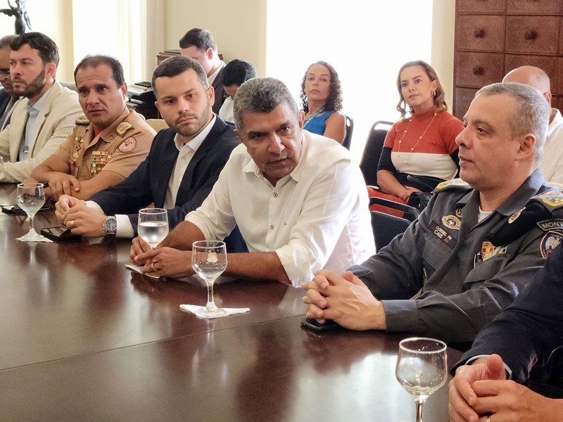 Governo do Estado e Polícia Federal assinam cooperação para participação em Força Tarefa da Segurança Pública