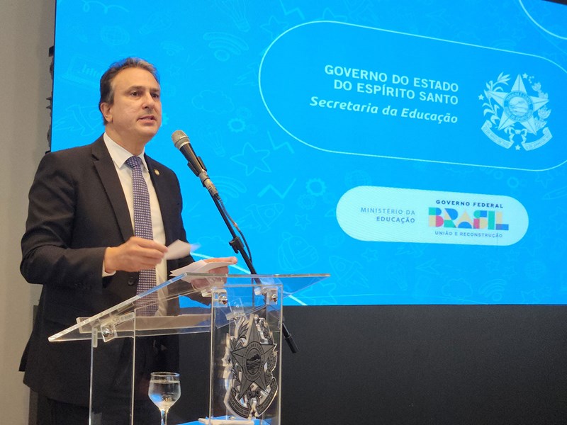 Governador Casagrande anuncia novos investimentos na área da educação
