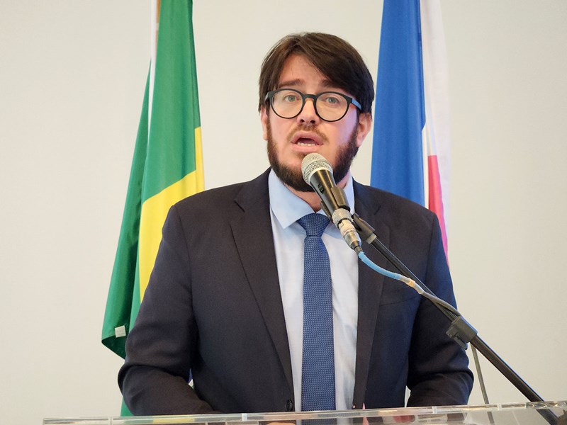 Governador recebe nova diretoria de entidade dos prefeitos capixabas