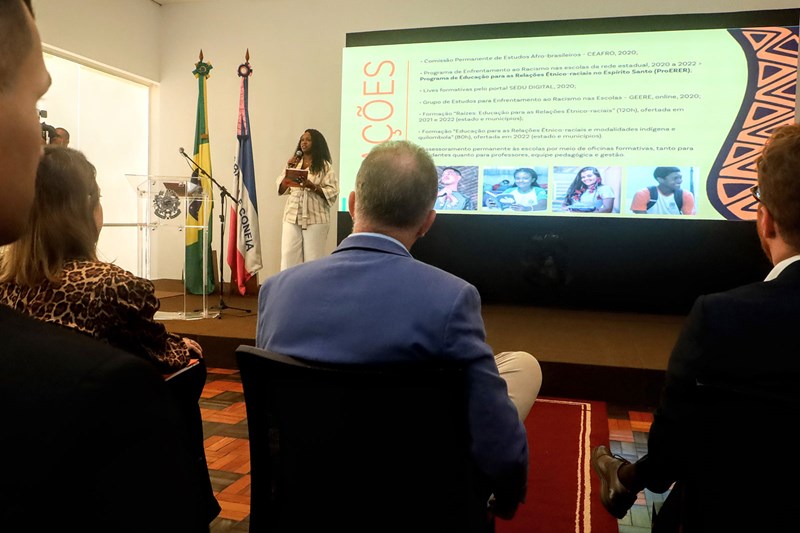 Governo institui Programa de Educação para Relações Étnico-Raciais no Estado