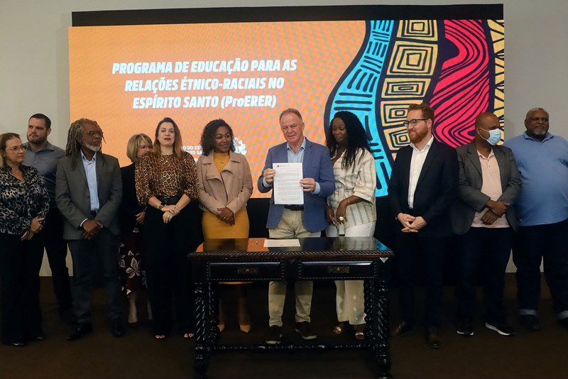 Governo institui Programa de Educação para Relações Étnico-Raciais no Estado