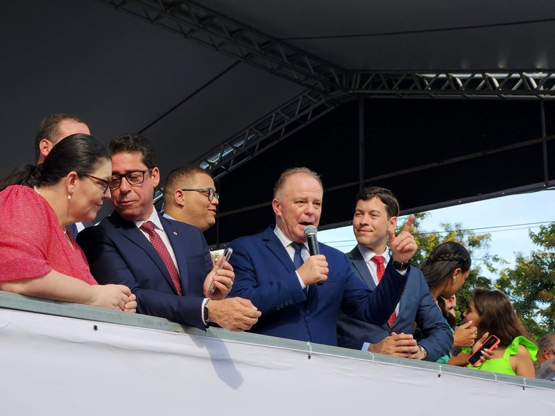 Casagrande participa das comemorações do aniversário de 488 anos de Vila Velha