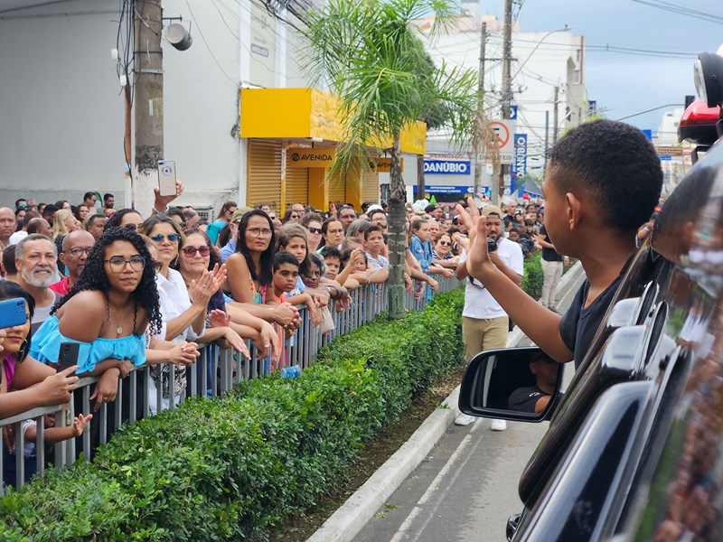 Casagrande participa das comemorações do aniversário de 488 anos de Vila Velha