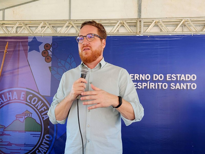 Governador autoriza início da construção de nova sede de escola na Serra