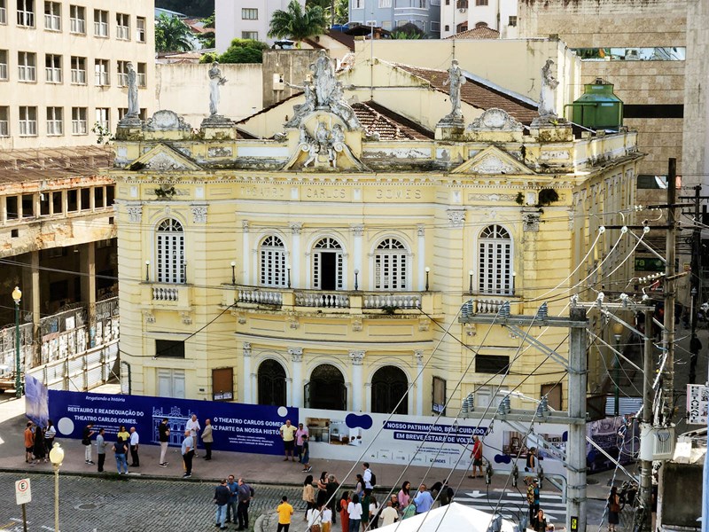 Governo do Estado inicia obras restauro do Theatro Carlos Gomes