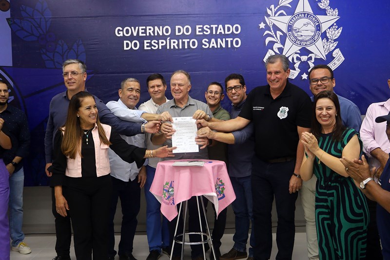 Casagrande entrega obras e anuncia novos investimentos em Itaguaçu
