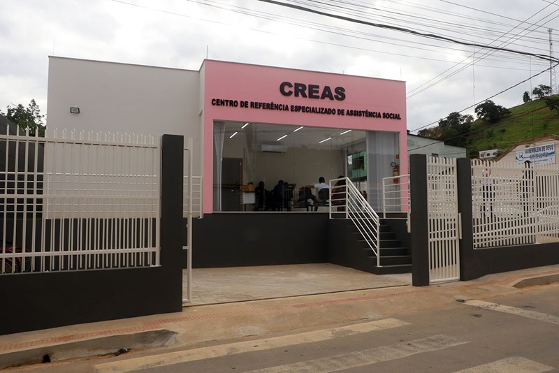 Casagrande entrega obras e anuncia novos investimentos em Itaguaçu