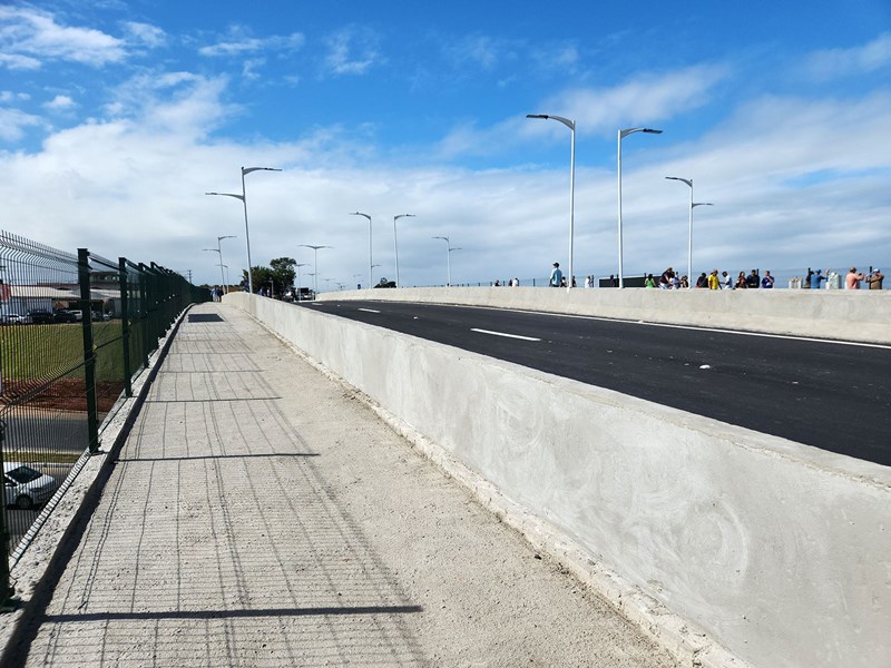 Governador inaugura viaduto e obras do Complexo Viário de Carapina