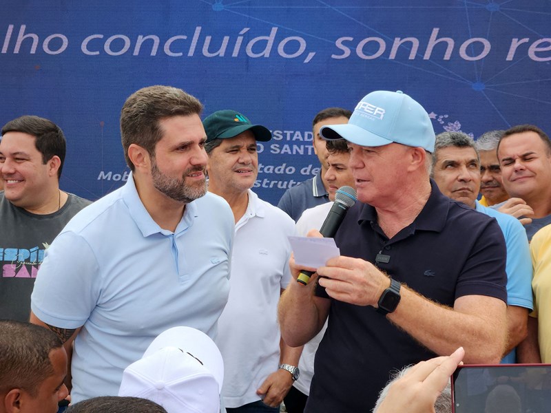 Governador inaugura viaduto e obras do Complexo Viário de Carapina
