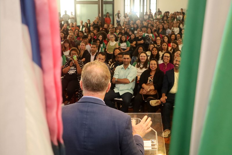 Secretaria da Educação anuncia destino de alunos do Programa de Intercâmbio Estudantil