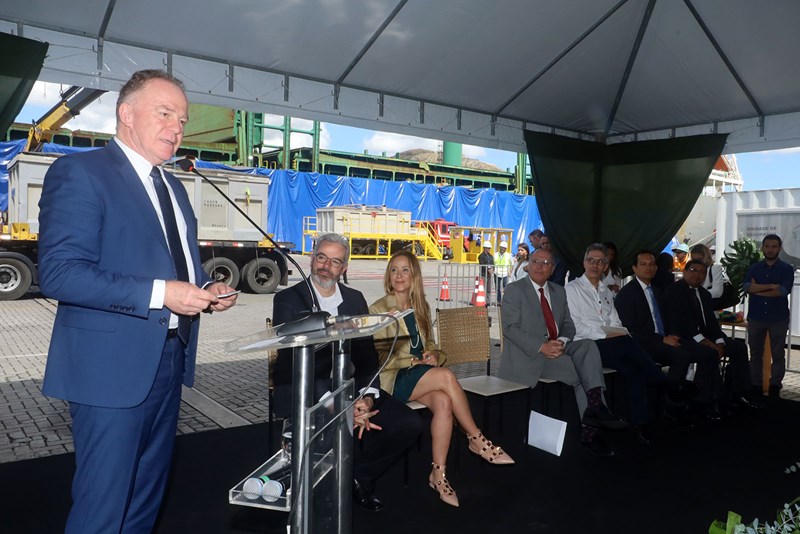 Vice-presidente assina resolução que aprova criação da ZPE de Aracruz