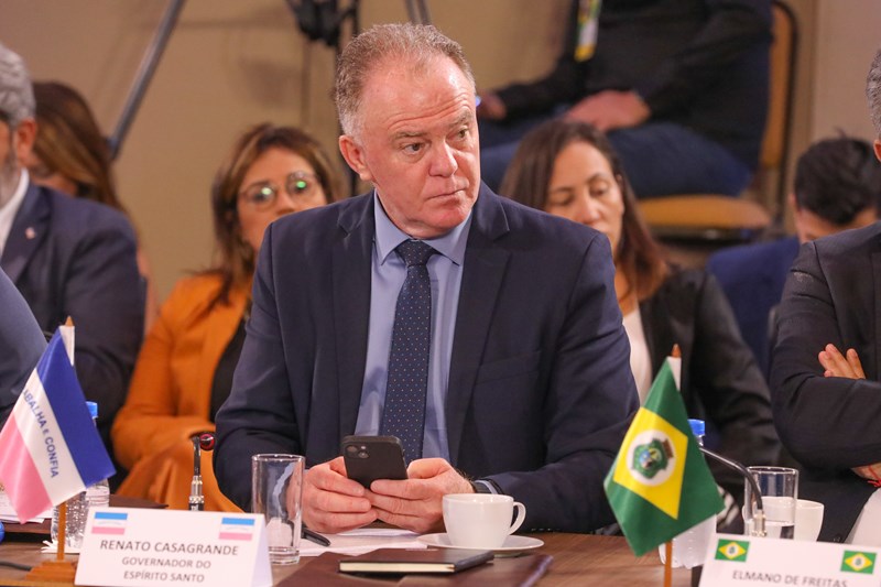 Casagrande debate reforma tributária durante encontro do Fórum dos Governadores