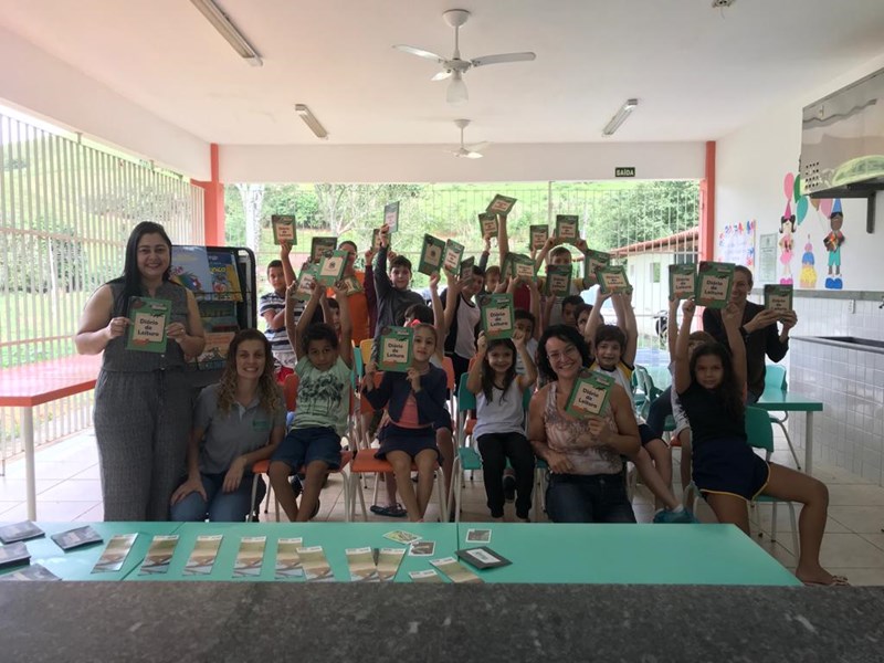 Escola de Rio Novo do Sul recebe Biblioteca Itinerante do Iema pela segunda vez