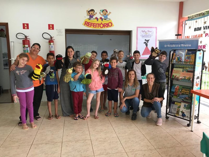 Escola de Rio Novo do Sul recebe Biblioteca Itinerante do Iema pela segunda vez