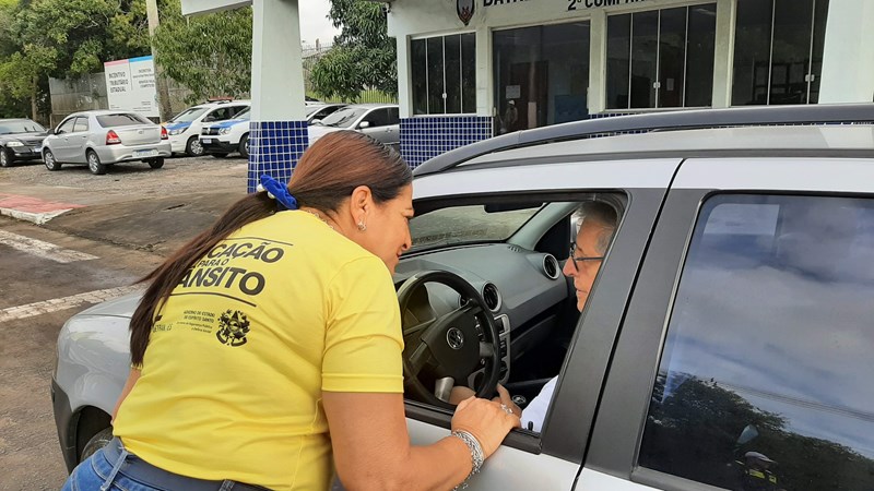 Detran|ES promove ação educativa no Dia do Motorista