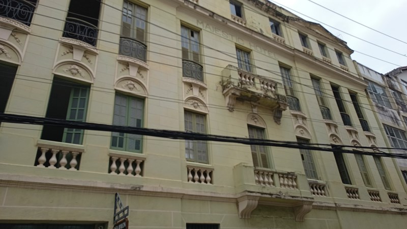 Internos do sistema prisional trabalham no restauro do Hotel Magestic